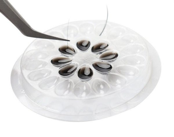Glue-Palette-Eyelashes-Extension-Tools-Disposable-essential-Beauty-products-NZ-BEAUTY-STORE-Dunedin